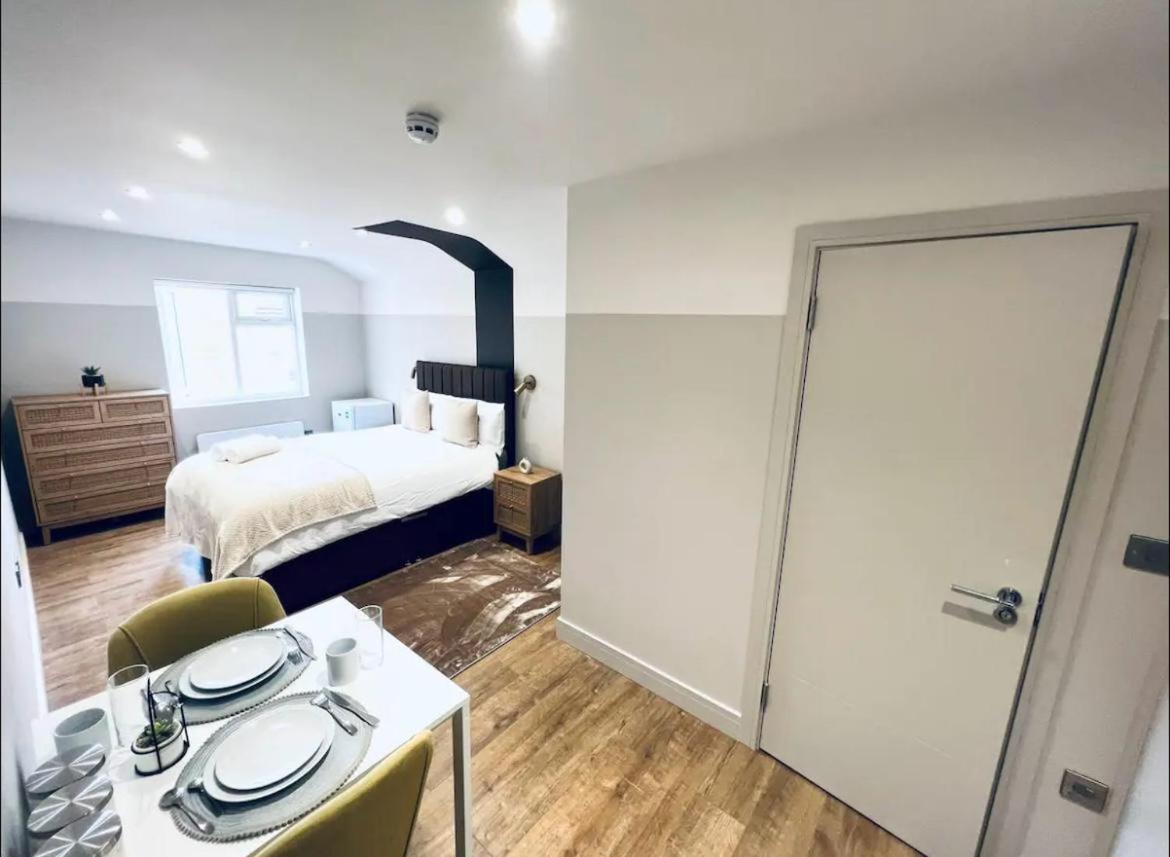 London South Charming Ensuite Look Like Hotel Designer Room Экстерьер фото